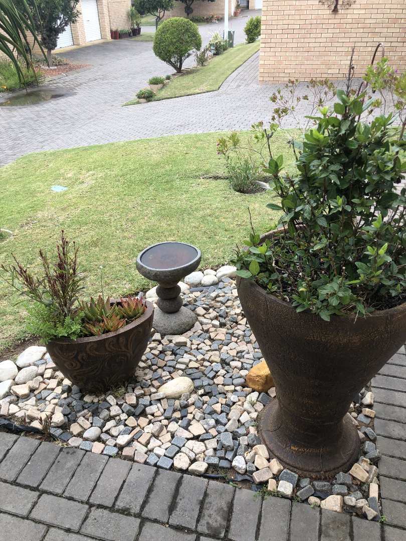 To Let 2 Bedroom Property for Rent in Reebok Western Cape